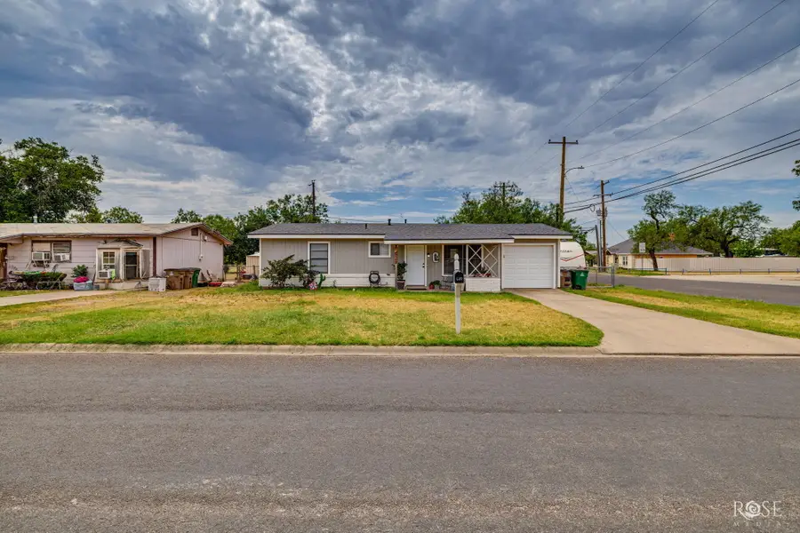 629 W 23rd Street, San Angelo, TX 76903 - #2