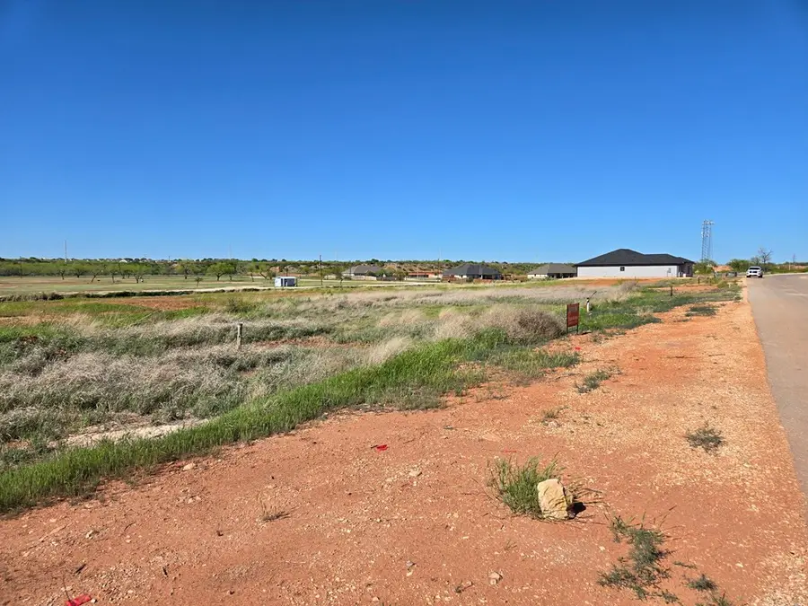 2285 Hillside Drive, San Angelo, TX 76904 - #2