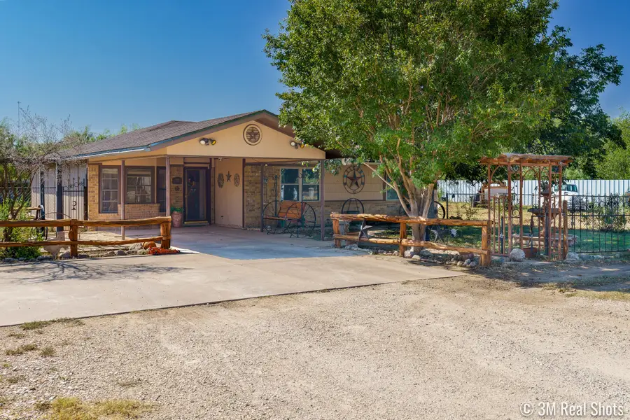349 W 34th Street, San Angelo, TX 76903 - #2