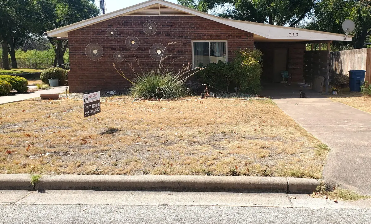 713 W Blanchard Street, Eden, TX 76837 - #1