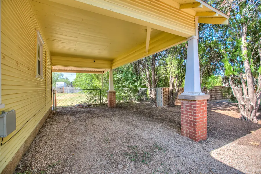 1305 N 8th Street, Ballinger, TX 76821 - #2