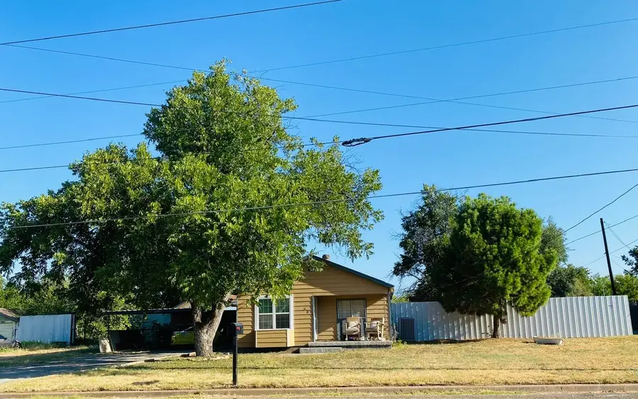 58 E 37th Street, San Angelo, TX 76903 - #2