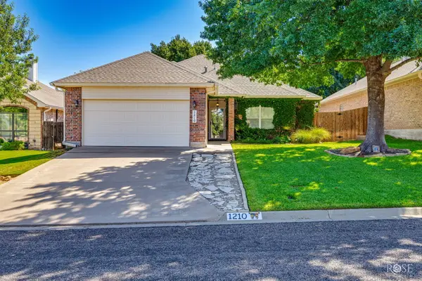 1210 Coventry Lane, San Angelo, TX 76901