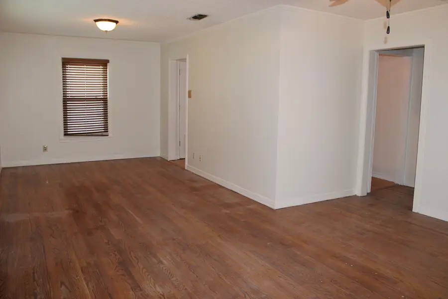 2105 W Ave K, San Angelo, TX 76901 - #2