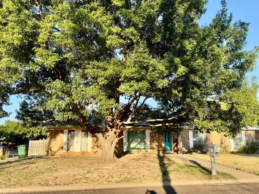 1906 N Harrison Street, San Angelo, TX 76901 - #2