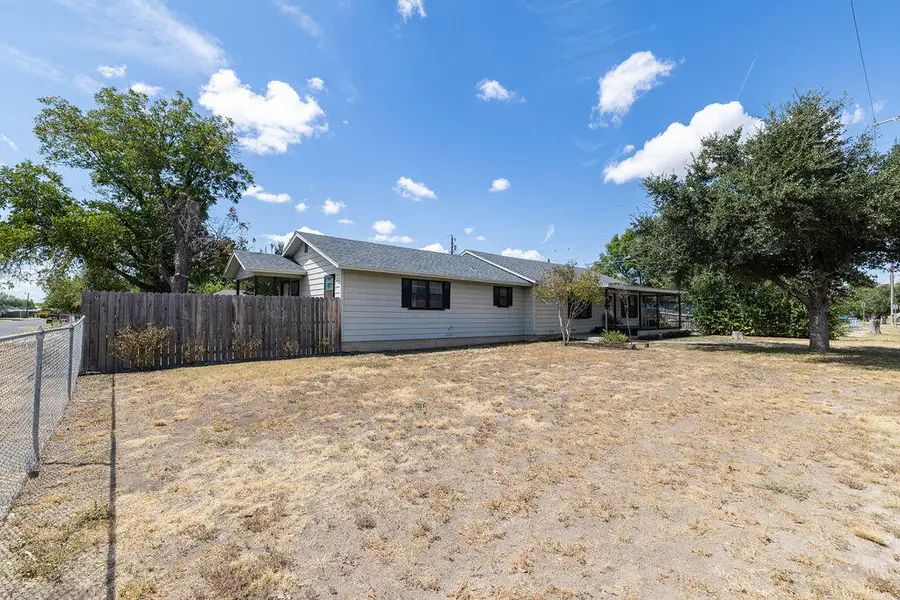 1005  Oaks N Oakes Street, San Angelo, TX 76903 - #3