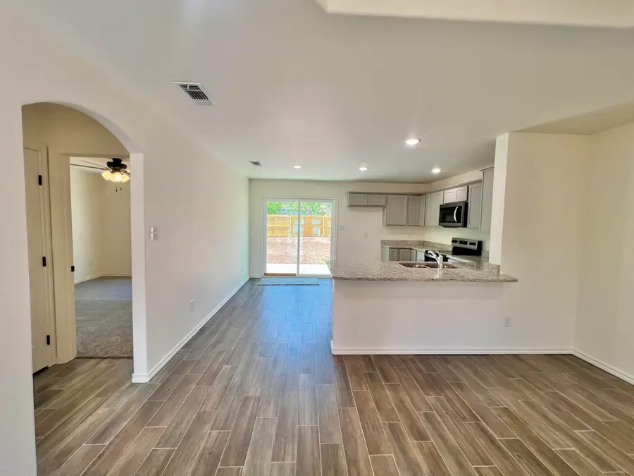 1407 Parker Street, San Angelo, TX 76901 - #2