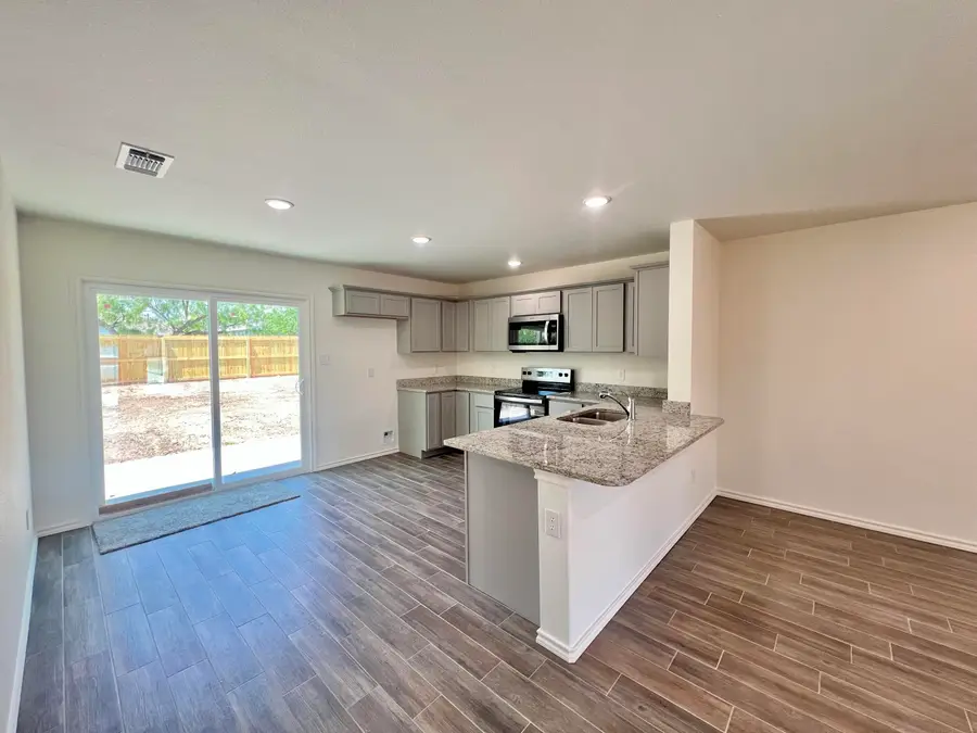 1407 Parker Street, San Angelo, TX 76901 - #3