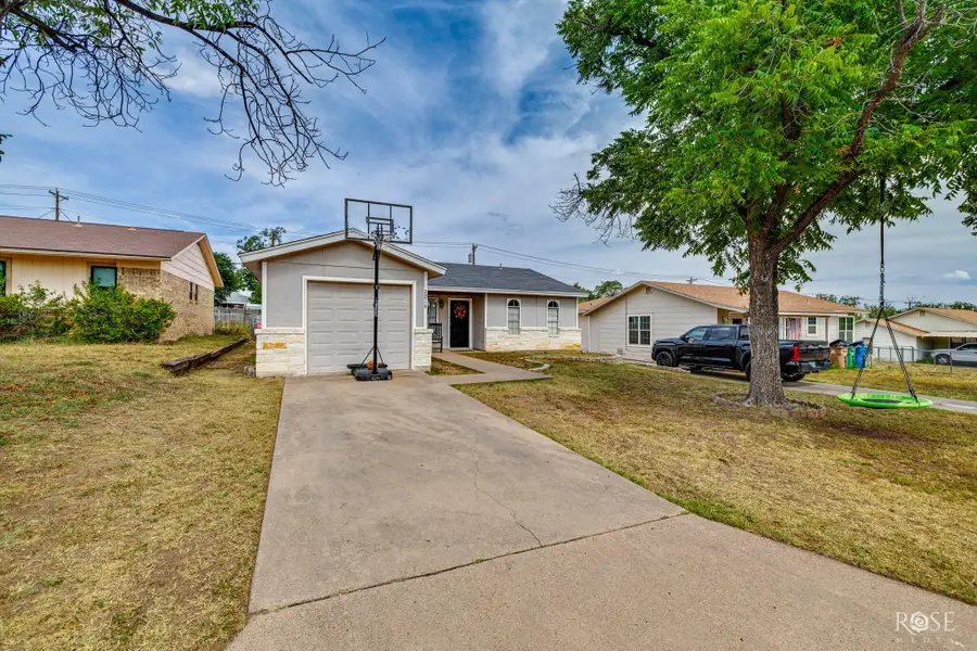 2216 North Street, San Angelo, TX 76901 - #3