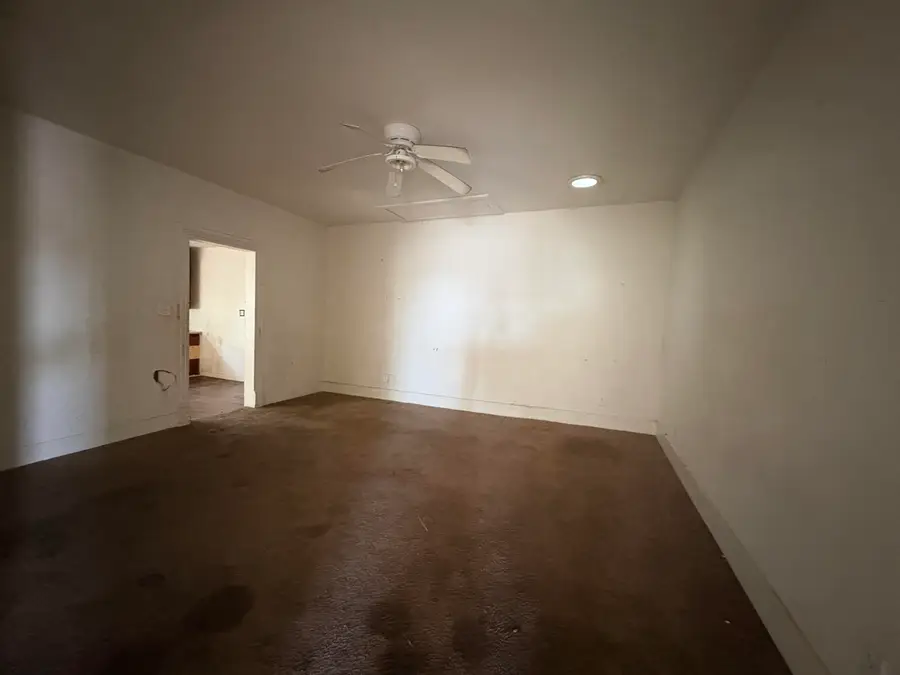 418 E Harris Avenue, San Angelo, TX 76903 - #3