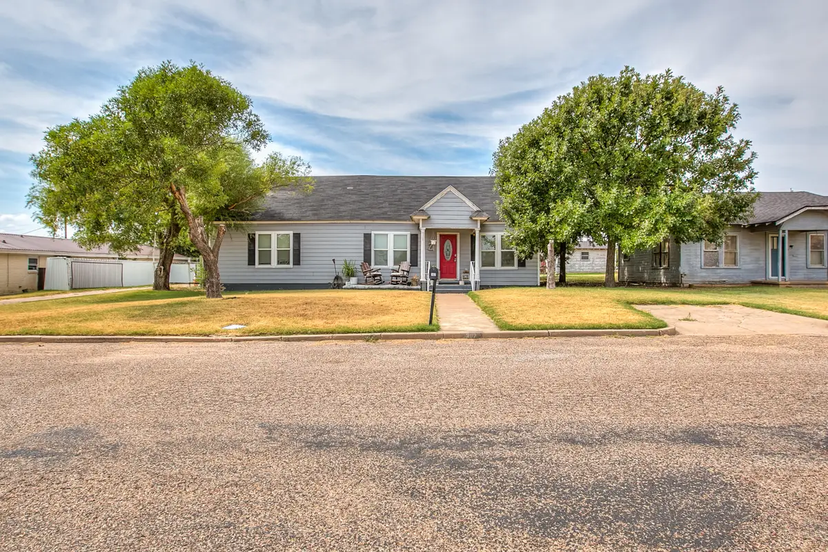 307 N 3rd Street, Ballinger, TX 76821 - #1