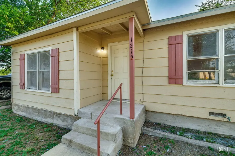 1212 N Howard Street, San Angelo, TX 76901 - #2