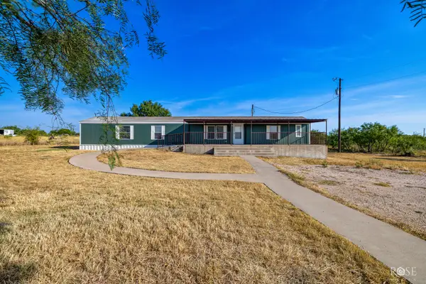 2870 E Valley Drive, San Angelo, TX 76905