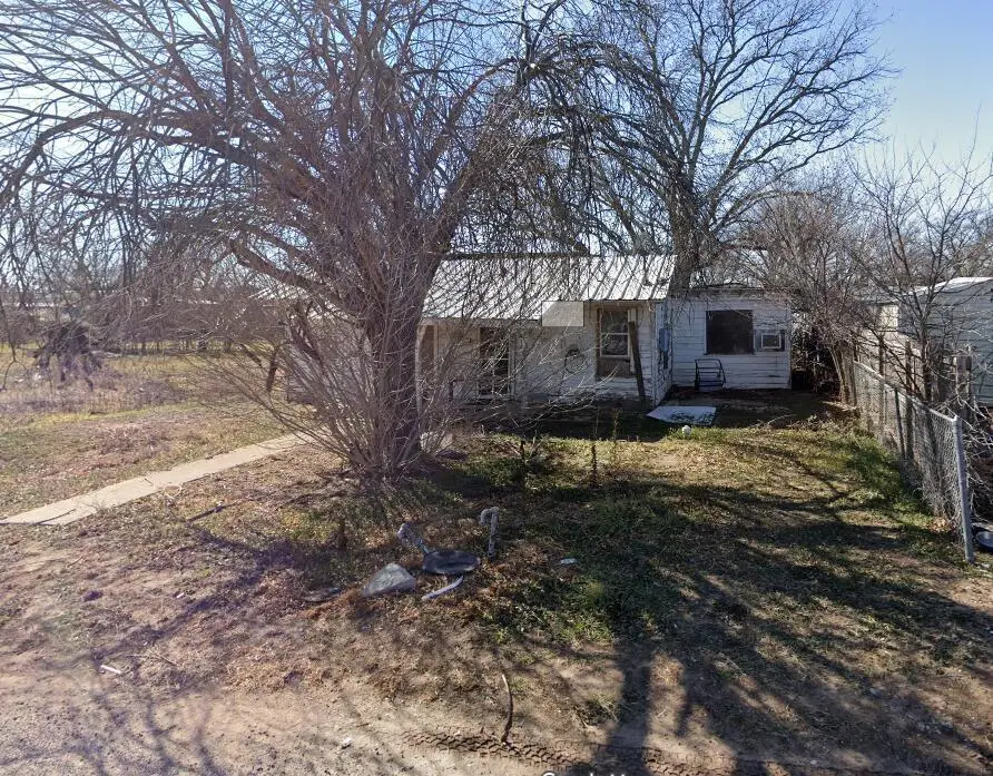 311 Fannin Street, Winters, TX 79567 - #2