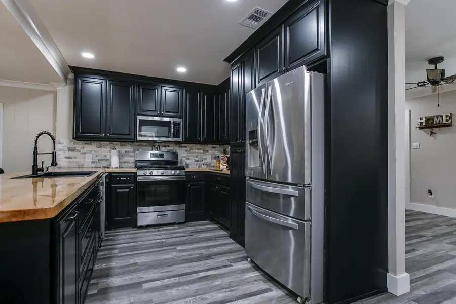 1916 W Concho Avenue, San Angelo, TX 76901 - #2