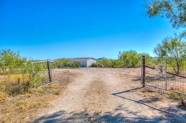 11524 N Walnut Grove Road, San Angelo, TX 76901