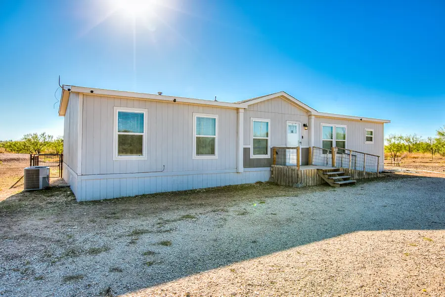 11524 N Walnut Grove Road, San Angelo, TX 76901 - #3