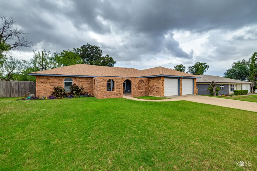 145 Dellwood Drive, San Angelo, TX 76903 - #2