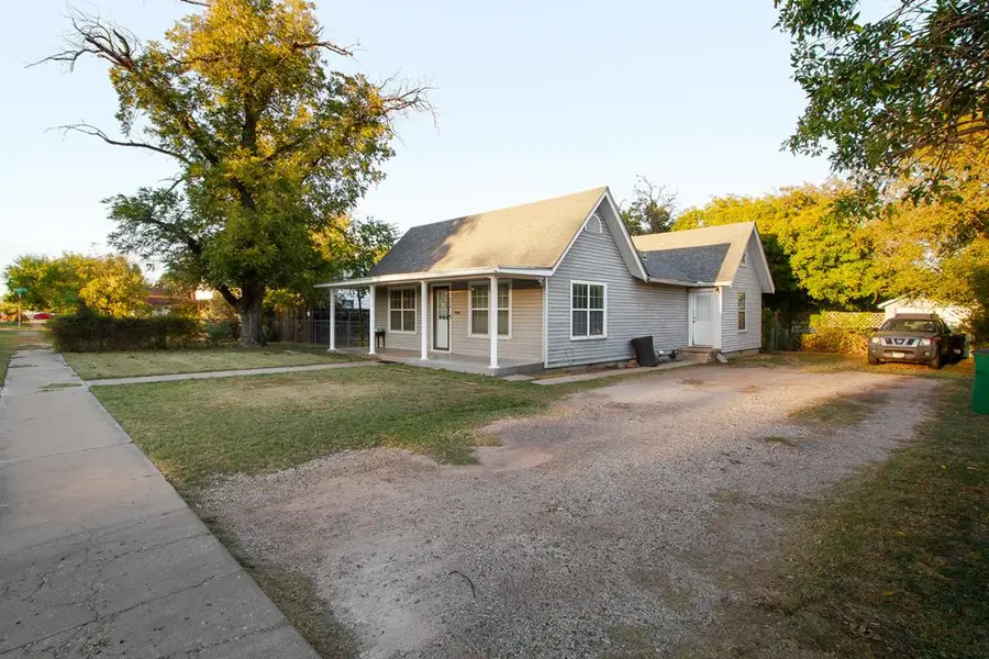 316 N Van Buren Street, San Angelo, TX 76901 - #2