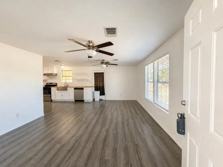 405 W 34th Street, San Angelo, TX 76903 - #3