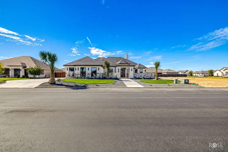 4705 Wolf Creek Drive, San Angelo, TX 76904 - #2