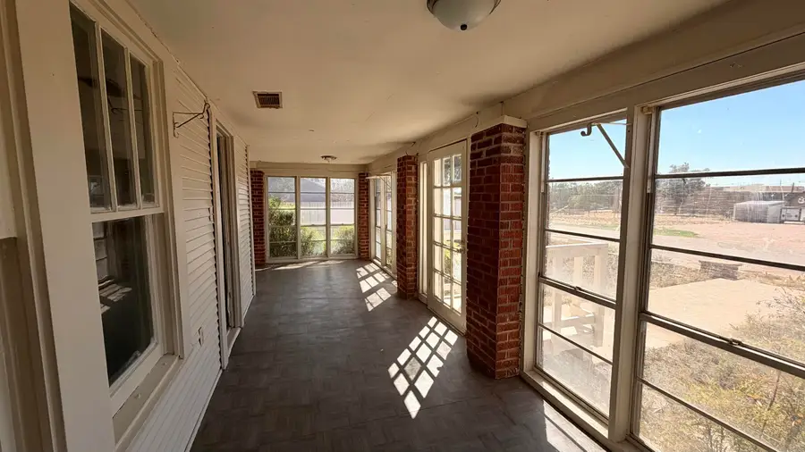 22 W 12th Street, Robert Lee, TX 76945 - #2