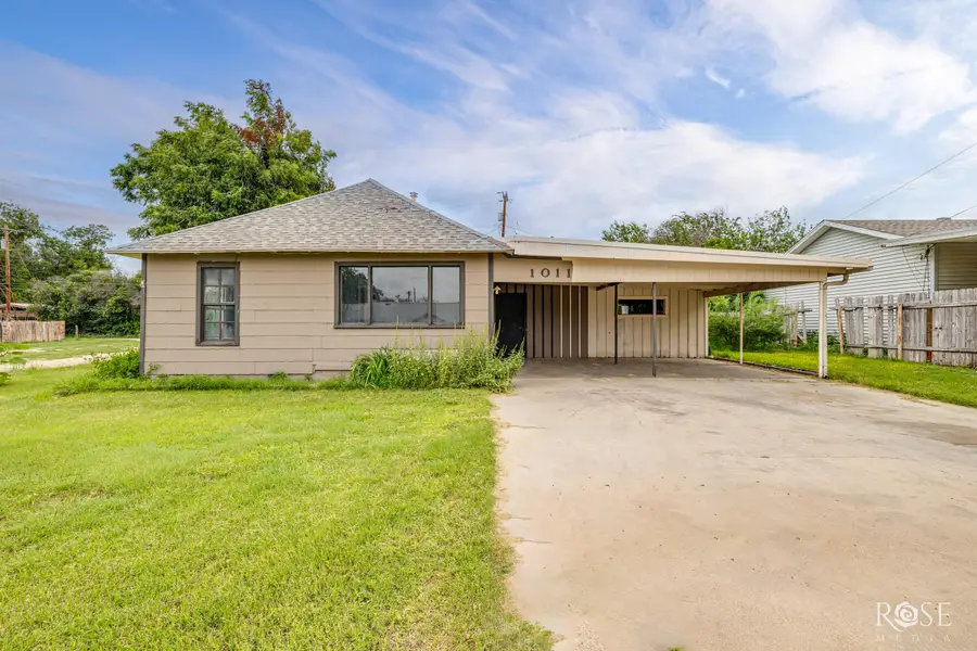 1011 S Crockett Avenue, Sonora, TX 76950 - #3