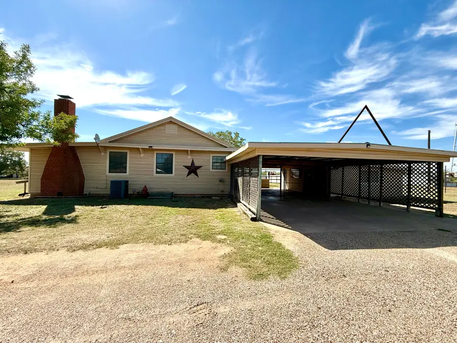 1521 Bishop Street, Robert Lee, TX 76945 - #3