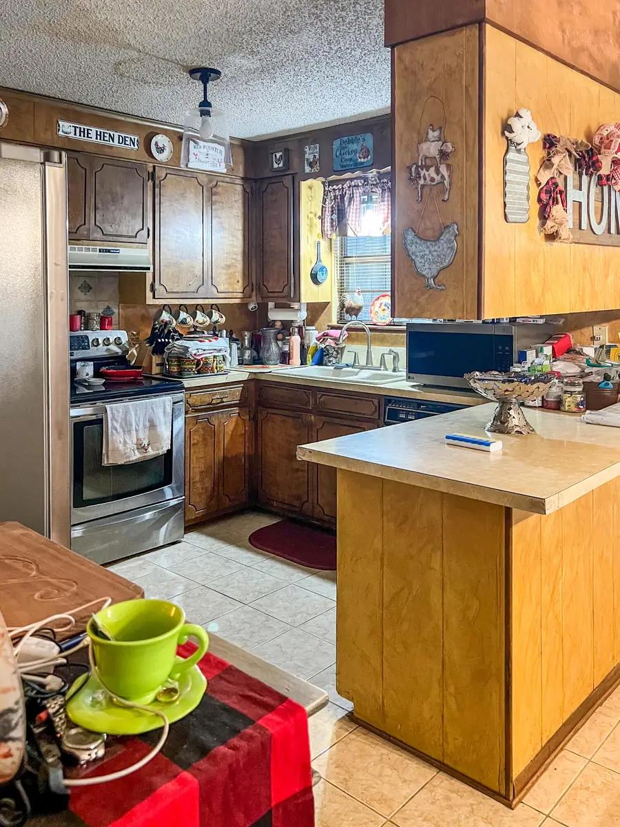 1100 N Ohio Avenue, Big Lake, TX 76932 - #2
