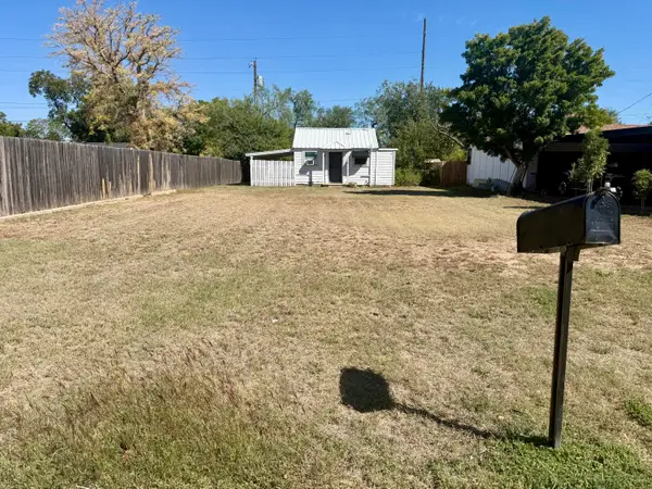 216 S Jackson Street, San Angelo, TX 76901
