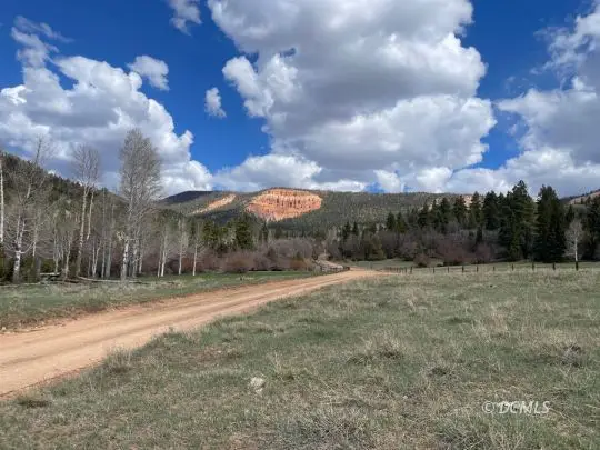 1590 N Squirrel Ln, Duck Creek Village, UT 84762 - Image #1