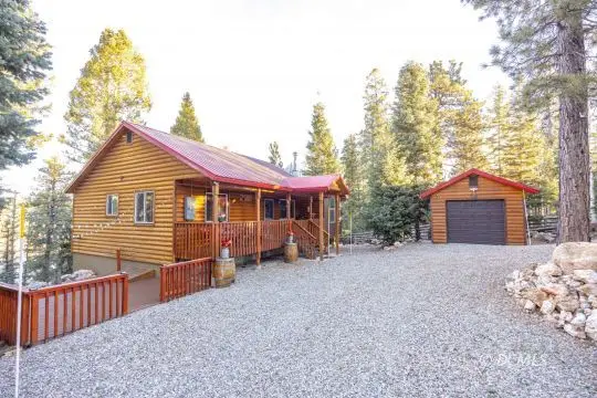 2075 E Ridge View Rd, Duck Creek Village, UT 84762