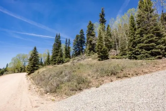 6020 W North Fork Rd, Duck Creek Village, UT 84762 - #2