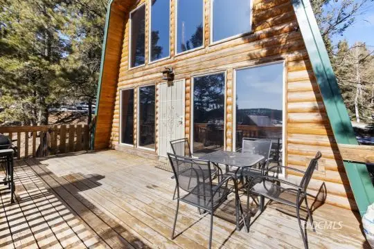 870 E Appaloosa Dr, Duck Creek Village, UT 84762