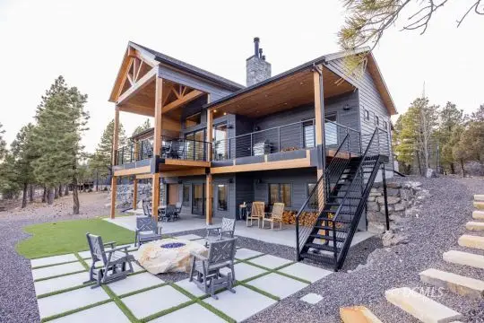 4230 N Royal Dr, Alton, UT 84710 - #1