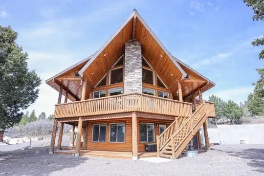 3895 N Royal Dr, Alton, UT 84710