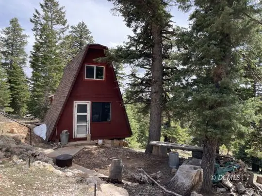 5865 W Mountain Lion Dr, Duck Creek Village, UT 84762