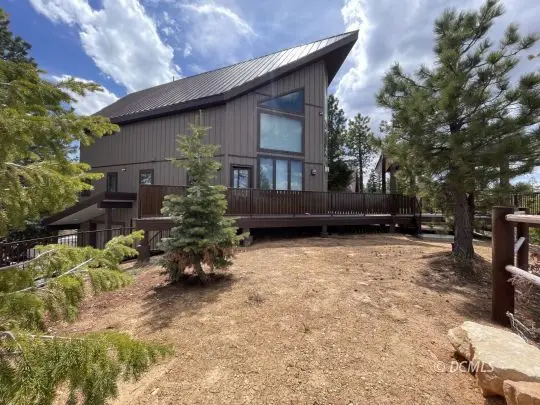 1350 W Strawberry Point Rd, Duck Creek Village, UT 84762 - #3