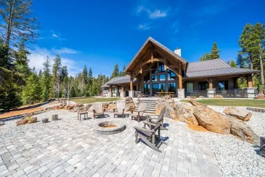 2875 N Smith & Wesson Cir, Duck Creek Village, UT 84762 - #2