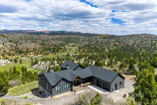 3780 N Royal Dr, Duck Creek Village, UT 84710 - #2
