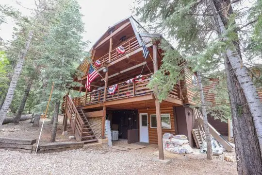 1190 E Redwood Rd, Duck Creek Village, UT 84762