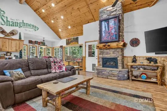 1920 E Strawberry Point Rd, Duck Creek Village, UT 84762 - #3