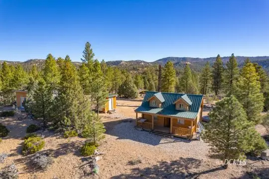 750 N Point View Dr, Mammoth Creek, UT 84735
