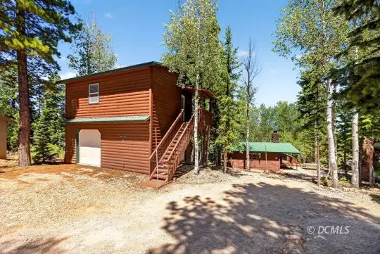855 E Pioneer Rd, Duck Creek Village, UT 84762 - #2