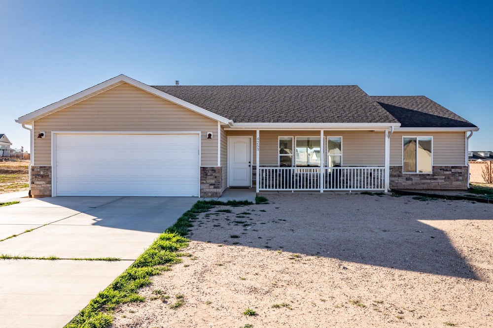 4253 N High Noon St, Enoch, UT 84721 ERA
