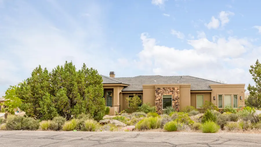 415 W Silver Hills Rd, Leeds, UT 84746 - Image #2