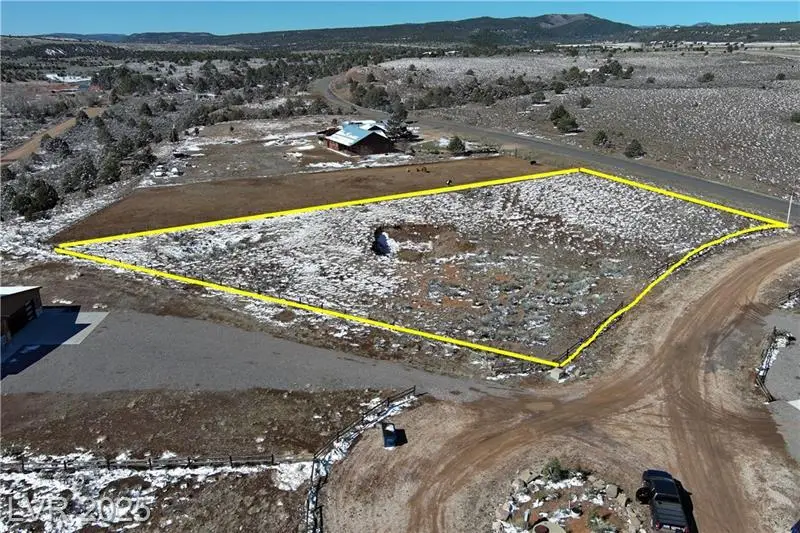 187 W Bryce Gate Cir, Hatch, UT 84735 - Image #2