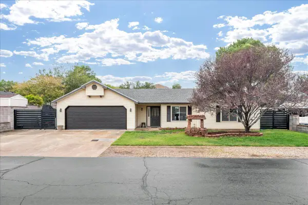 1660 Evergreen Dr, St George, UT 84790