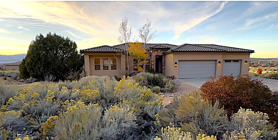 2198 S Chekshani Cliffs, New Harmony, UT 84757 - Image #2