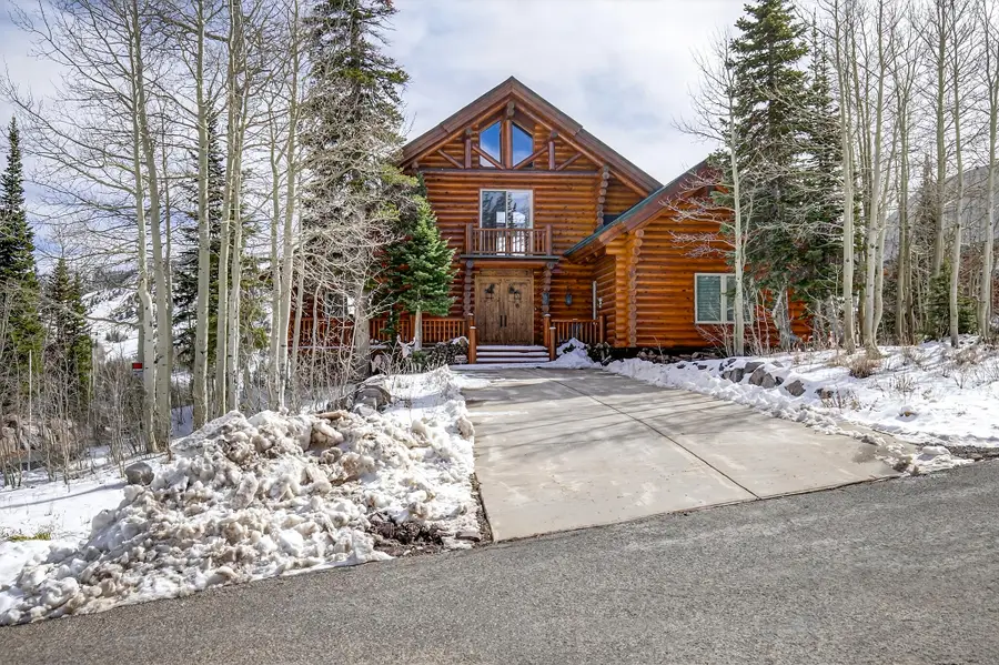 257 W Eagles Roost St, Brian Head, UT 84719 - #2